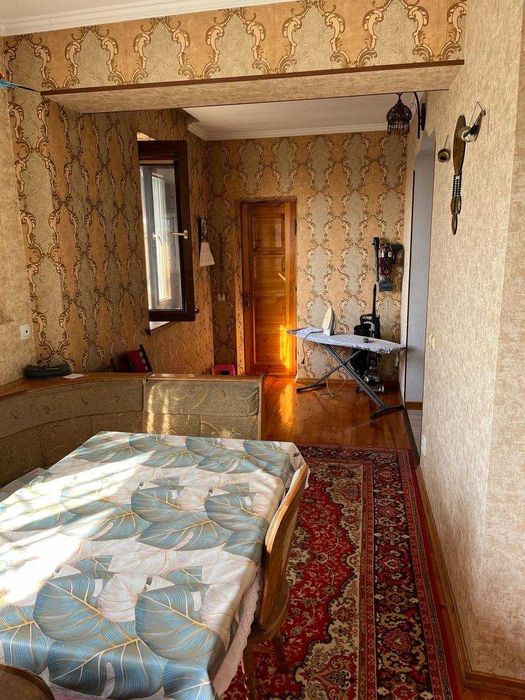 Срочно продаю СВОЮ квартиру в банковском доме Хувайдо. Беруни метро.