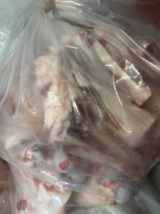 Oase porc ! Hrana caini ! Oase caini