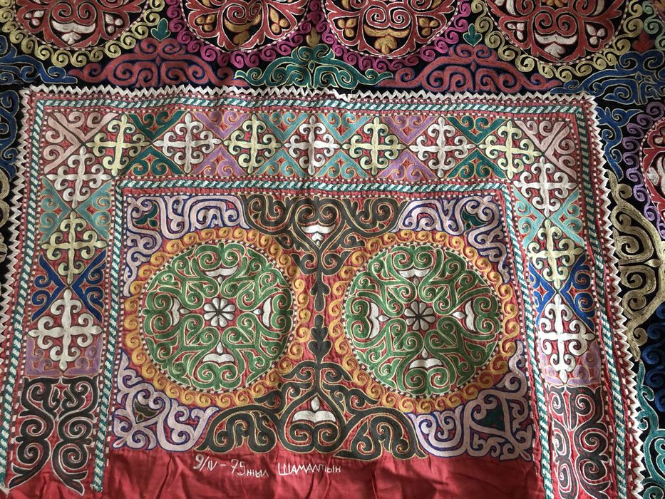 Продам казахский тұс киіз/ түс киіз tuskiiz