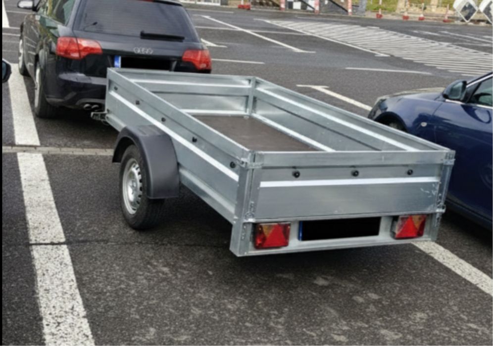 Vand remorca NOUA,inmatriculata,750kg,cu garantie,sasiu mare,singur ax