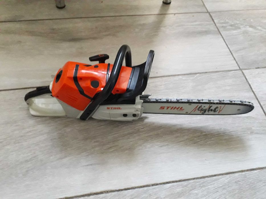 Motofierastrau Stihl de jucarie