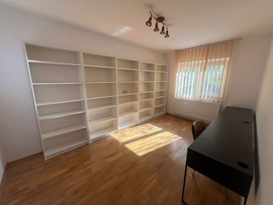 Închiriez apartament 2 camere, pretabil birou sau cabinet.