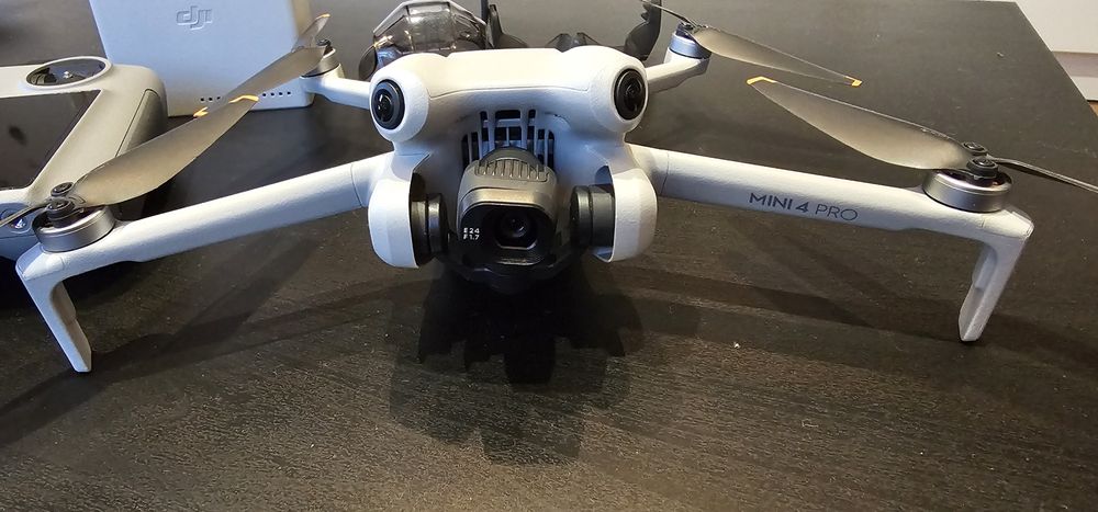 DJI MINI 4 PRO fly more combo