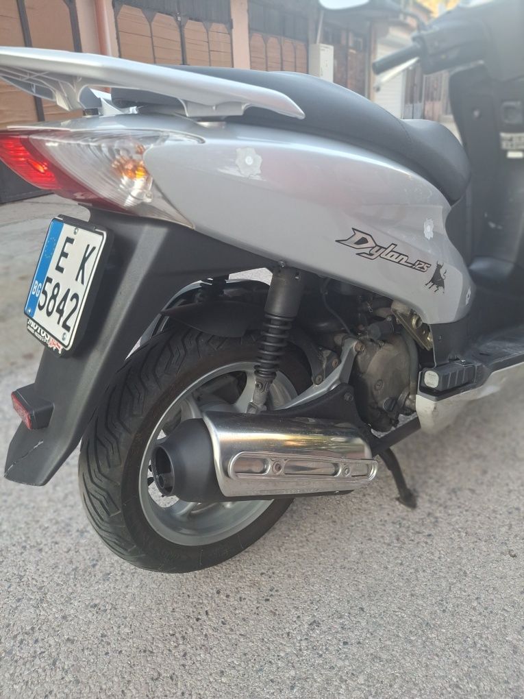 Honda dylan 125 4t
