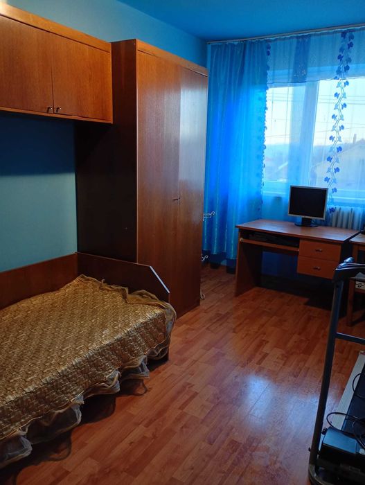 Vand apartament 2 camere, Baia de Criș