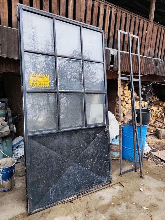 Врати 2бр. Подходящи за гараж