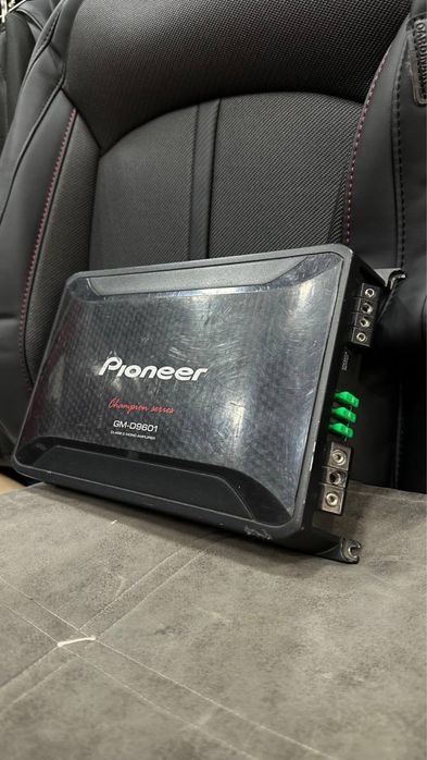 Usltir mono zori keldi