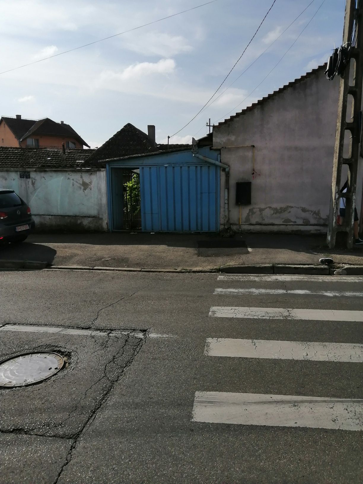 P.F.Vand Urgent! casa 3 camere in Oradea singur in curte,acces auto,60