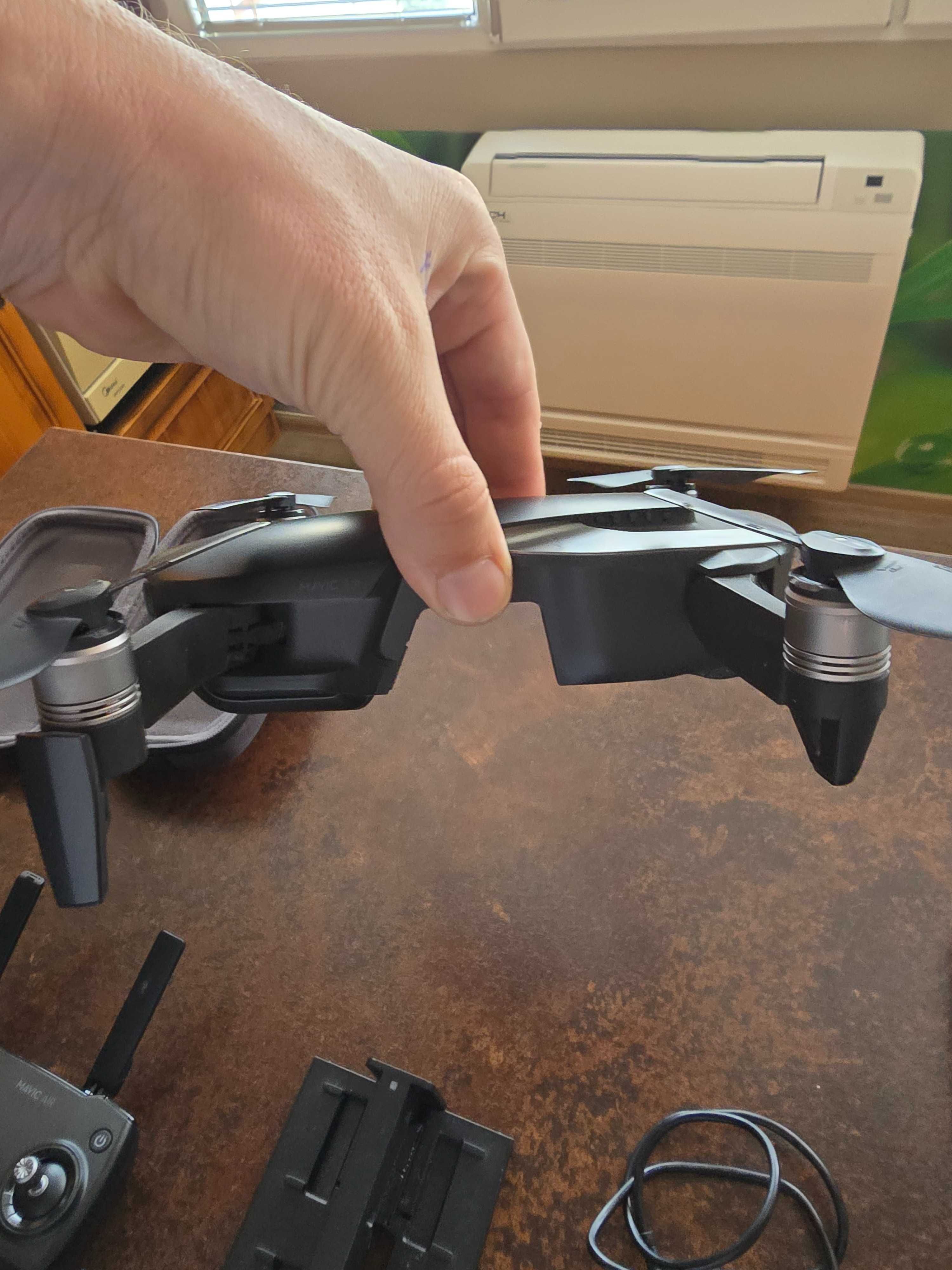 DJI Mavic Air 1 Fly More Combo – 2 батерии, добро състояние