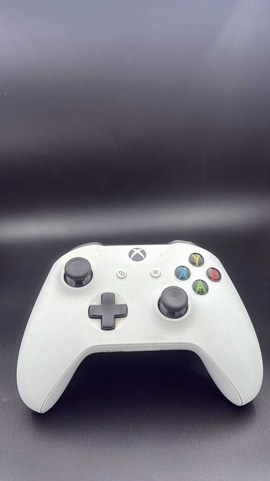 Amanet Dracula: Controllere Gaming.