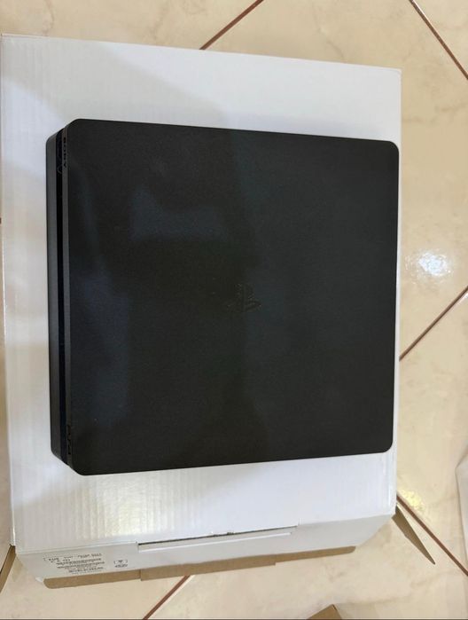 Consola PS4 Slim 1TB