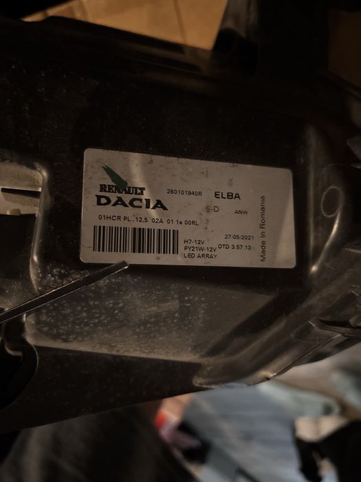 Far dreapta Dacia Logan III