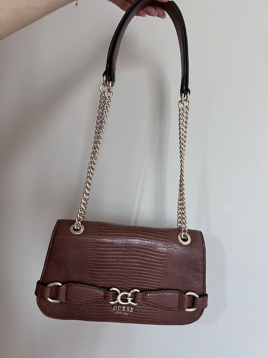 Кафява чанта guess