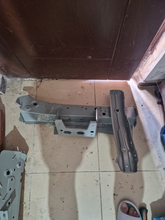 Lonjerone stânga dreapta noi complecte cadru motor aripi capota dacia