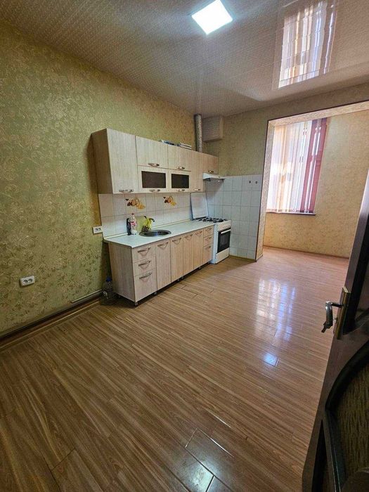 3 хоналик квартира 2 этаж кирпичный дом, 5 микр, рахматилло