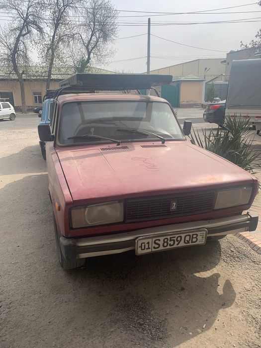 Jiguli 2104 sotiladi