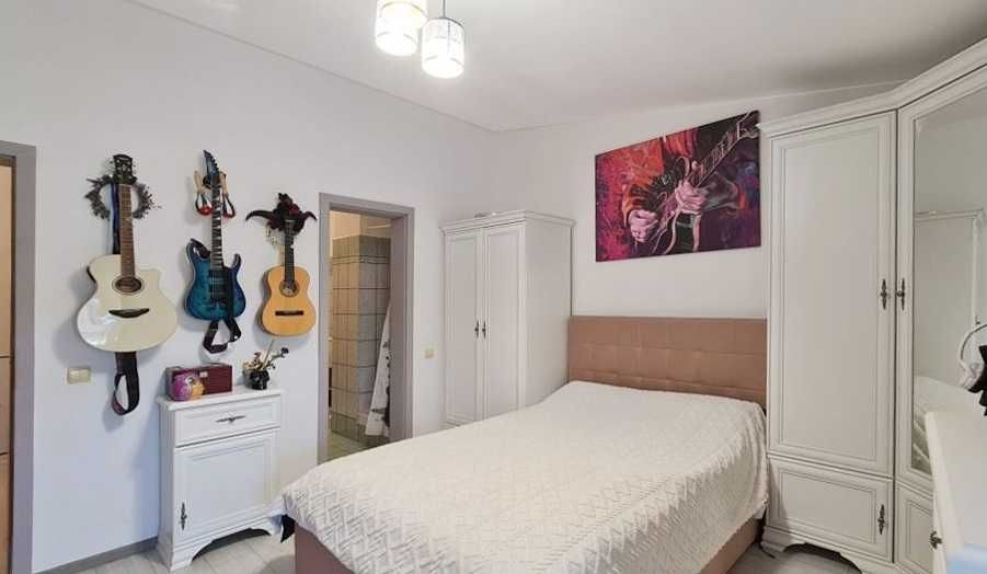 Casă modernă cu 5 camere și 4 băi, aproape de Poiana Brașov