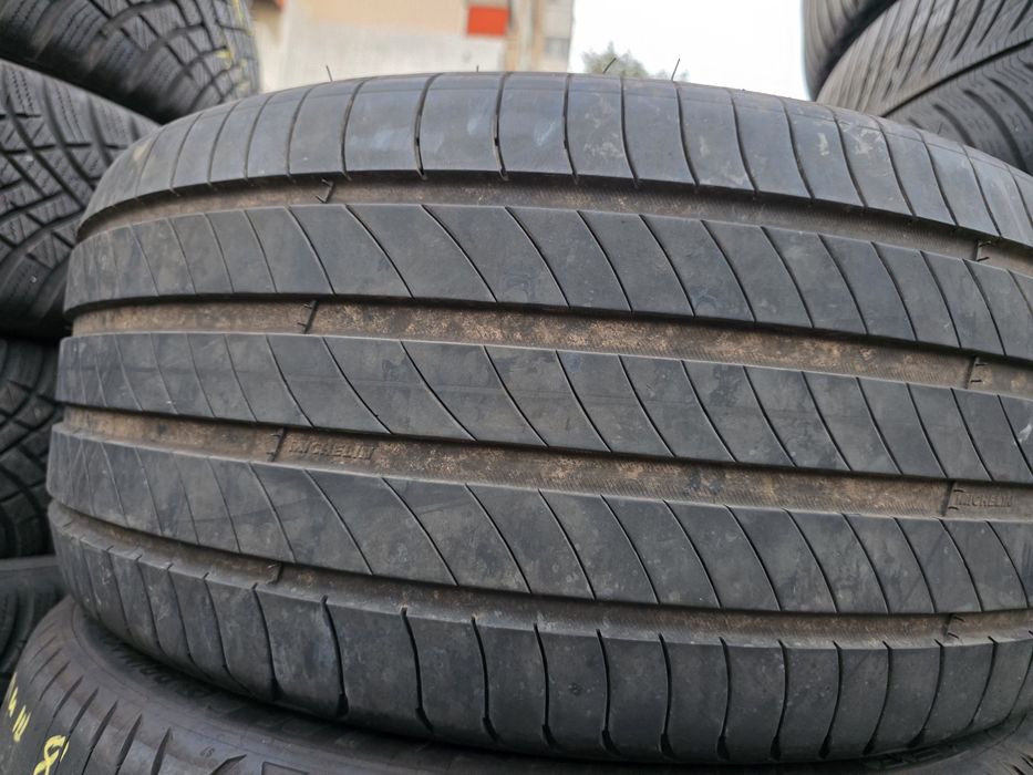 2бр Летни гуми 235 40 18 - Michelin