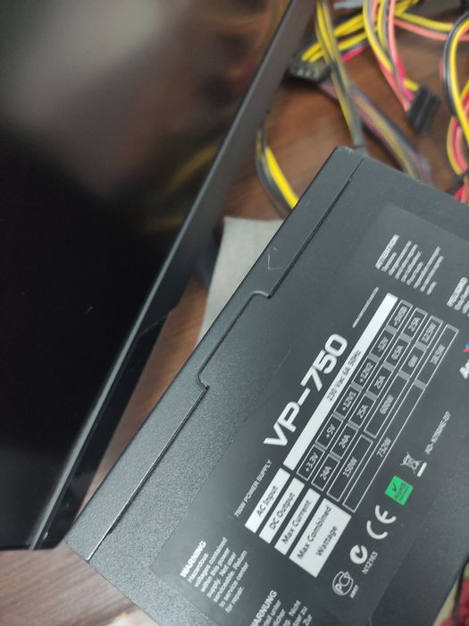 Продам блок питания 750Вт