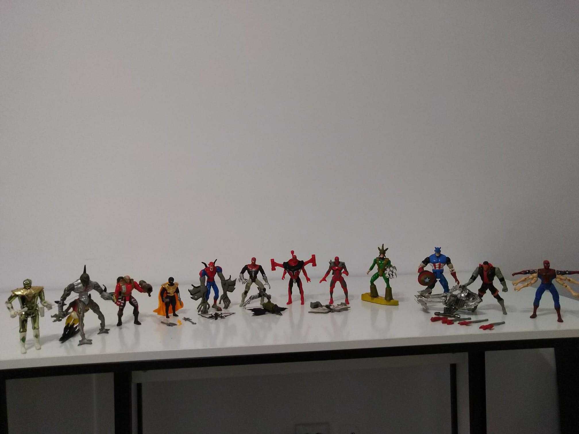 Set 12 figurine - spider man, power rangers, blade, captain america