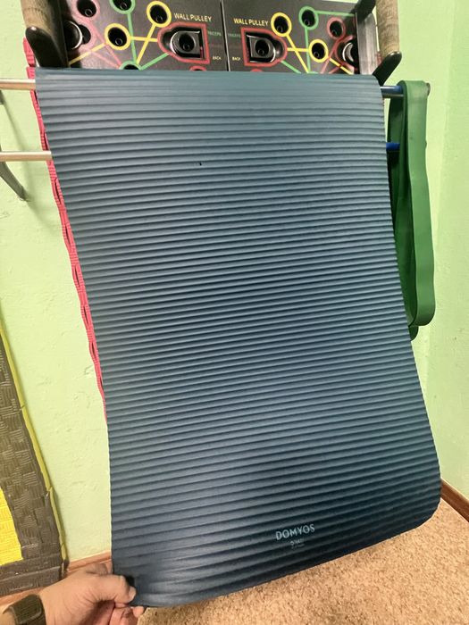 Продам коврик отжимание и резину