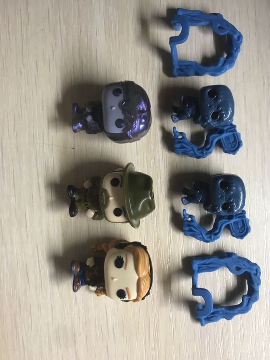 Фигурки Очень странные дела киндер джой