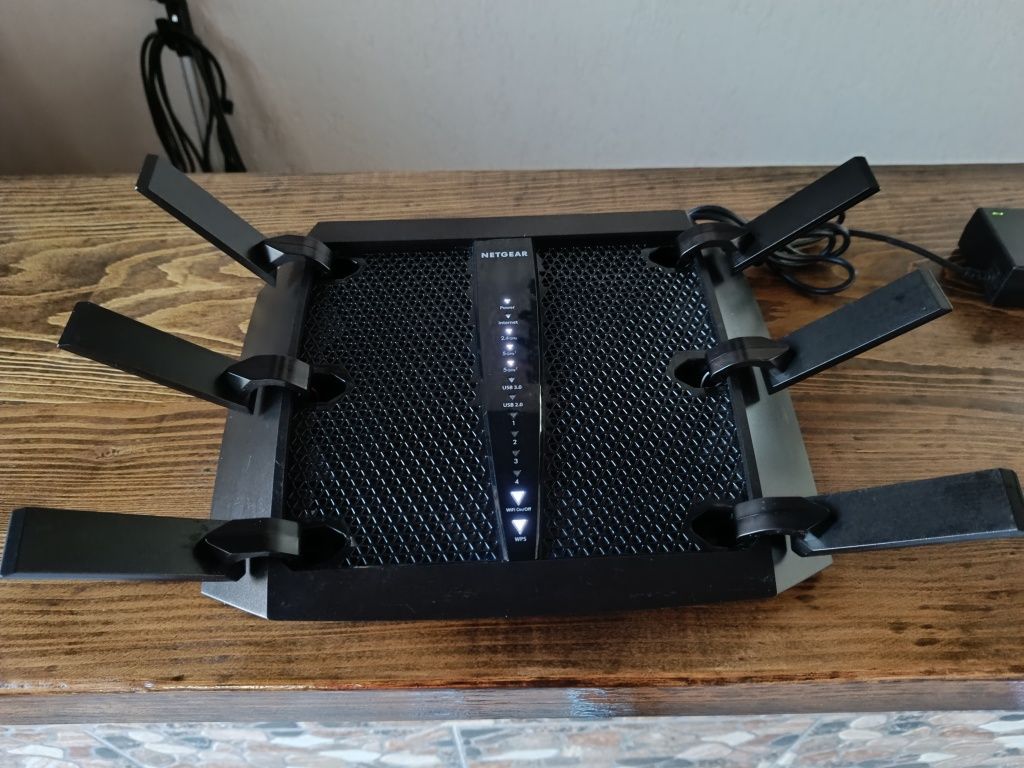 Router Tri-Band Wifi, 3.2 Gbps, Netgear Nighthawk X6  R8000 AC3200