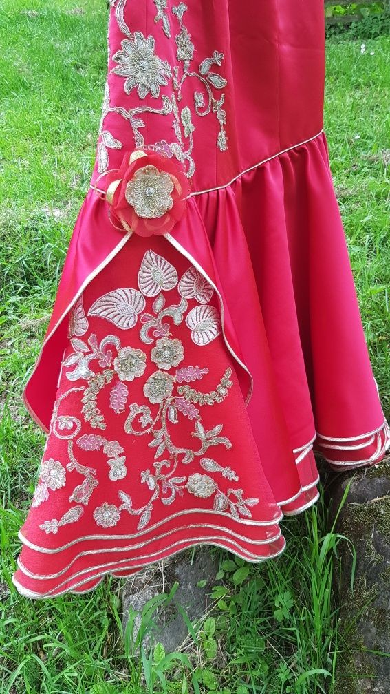 Rochie tip sirenă, roșie