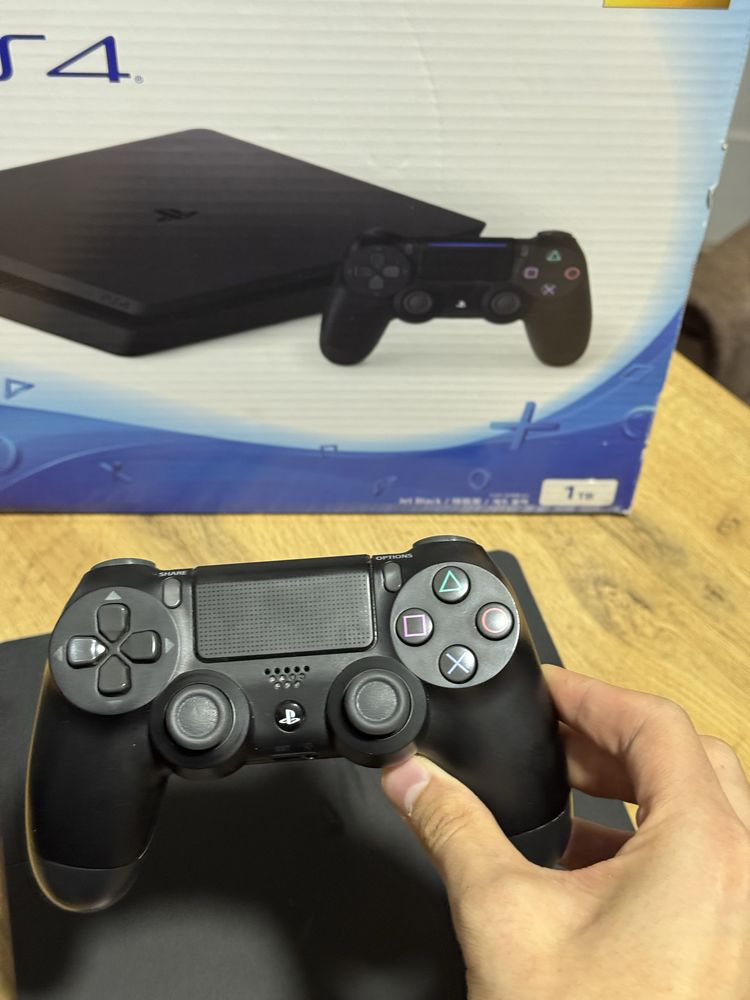 PlayStation 4 Slim 1 tb