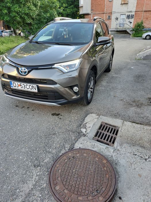 Vind Toyota RAV4 hibrid