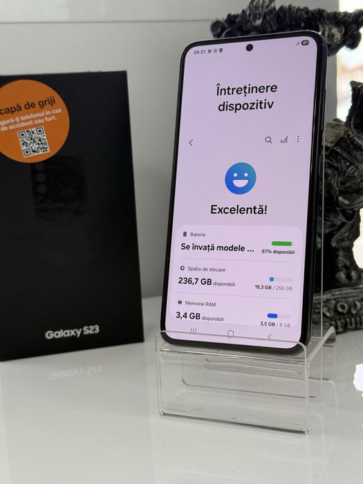 Vand samsung s23 de 256 gb impecabil