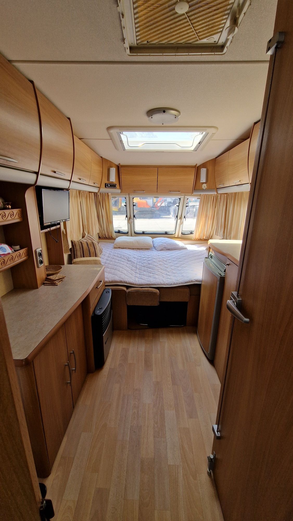 Swift Charisma 230, 2008г. 2 места