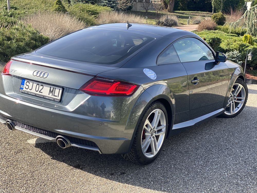 Audi TT  2,0 TDI coupe SLine Virtual Bord