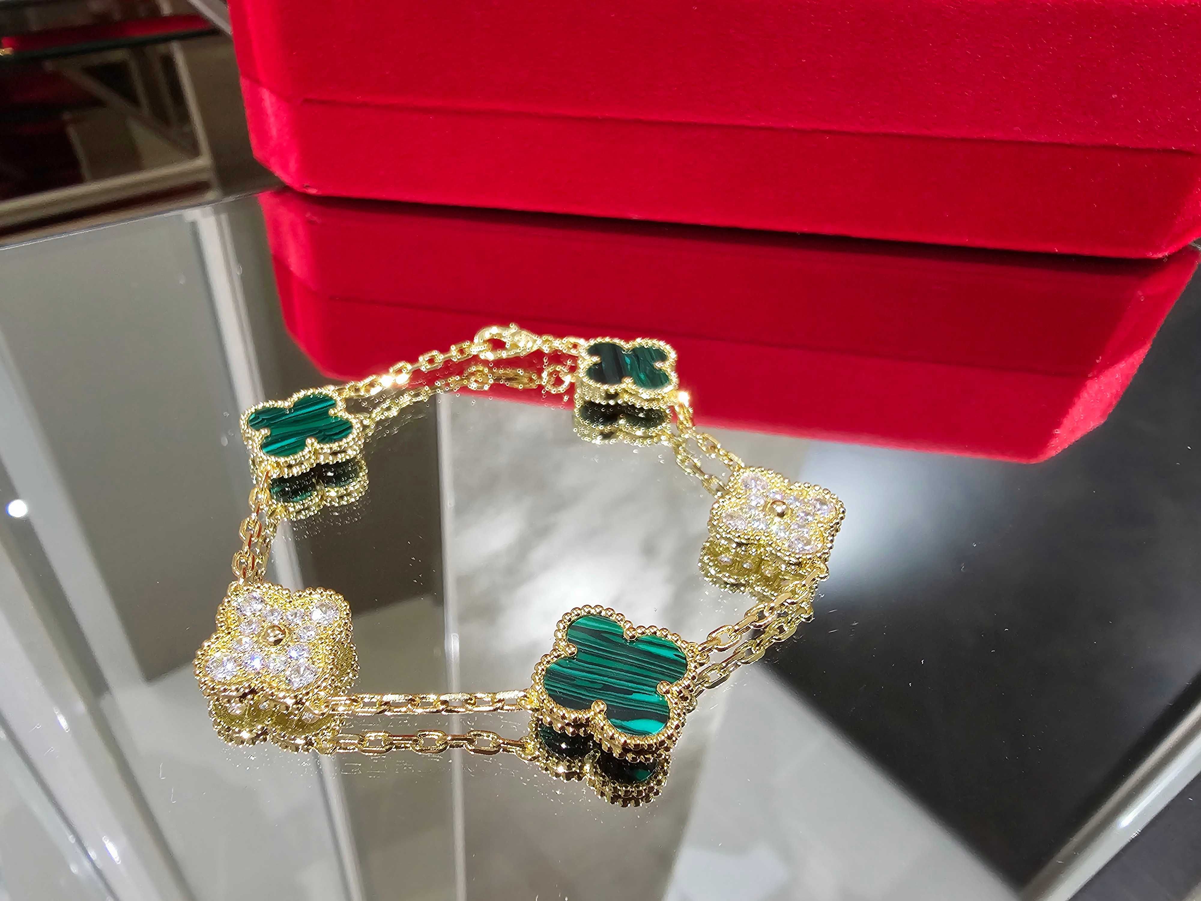 Van Cleef & Arpels VCA Gold Green 5 Alhambra Clover Дамска Гривна