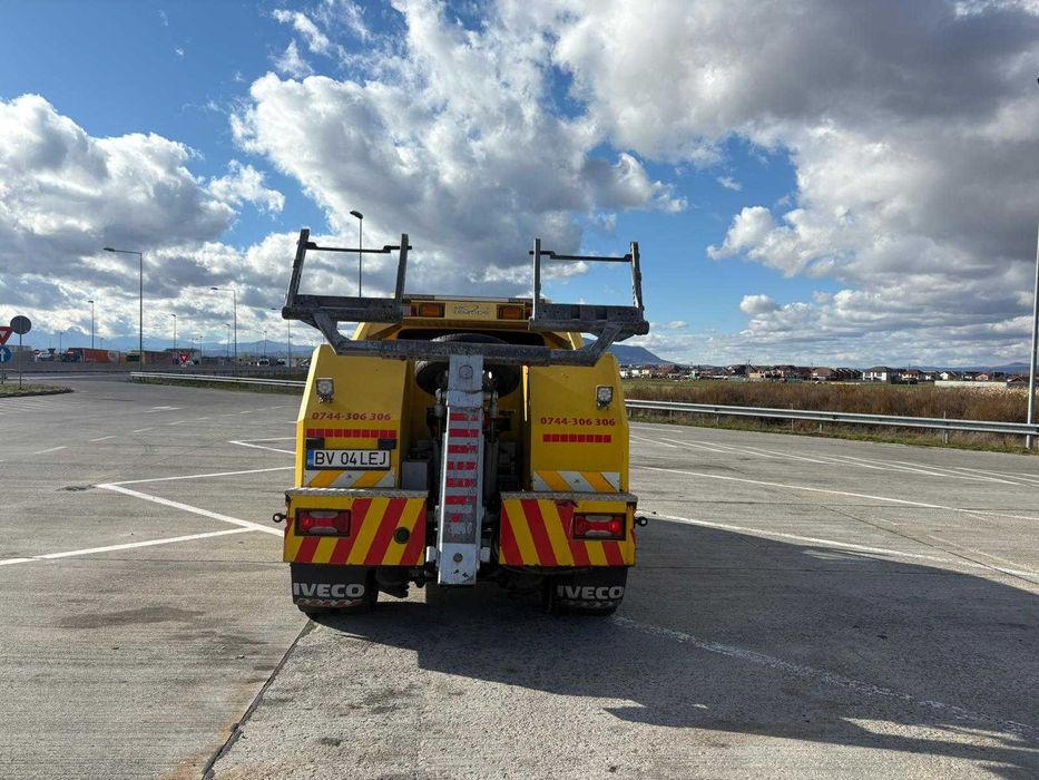 De vanzare Iveco Dayle recuperator auto cu furculita