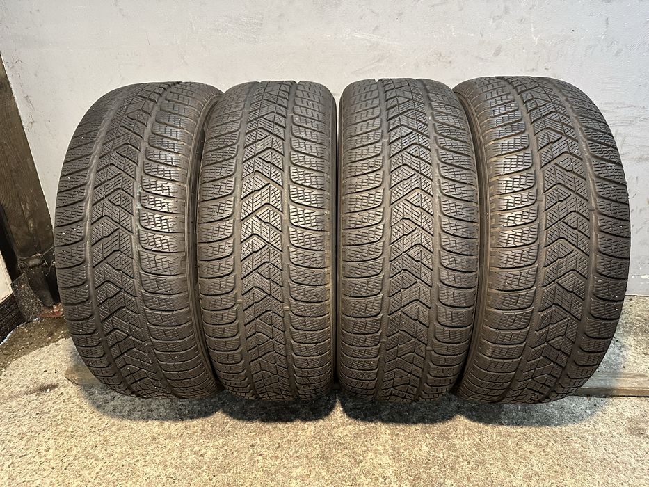 Гуми 235/60/18 PIRELLI Scorpion Winter