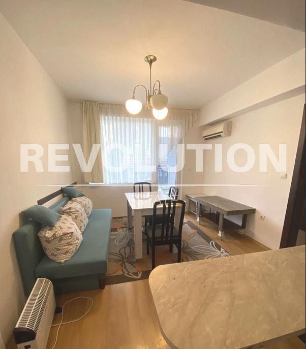 Дава се под наем Двустаен апартамент в Варна, Бриз - 43 кв.м за 360 € - Снимка #1