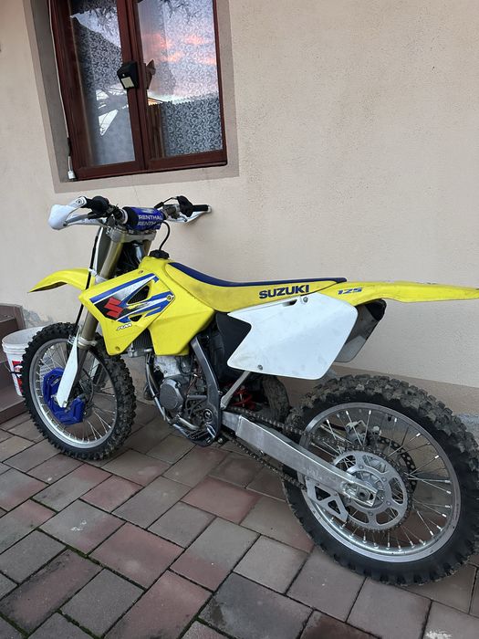 Suzuki rm 125 [ktm,yamaha,honda]
