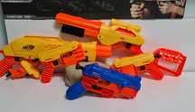 Se vinde intregul lot de 6 Blastere  +20 Sageti