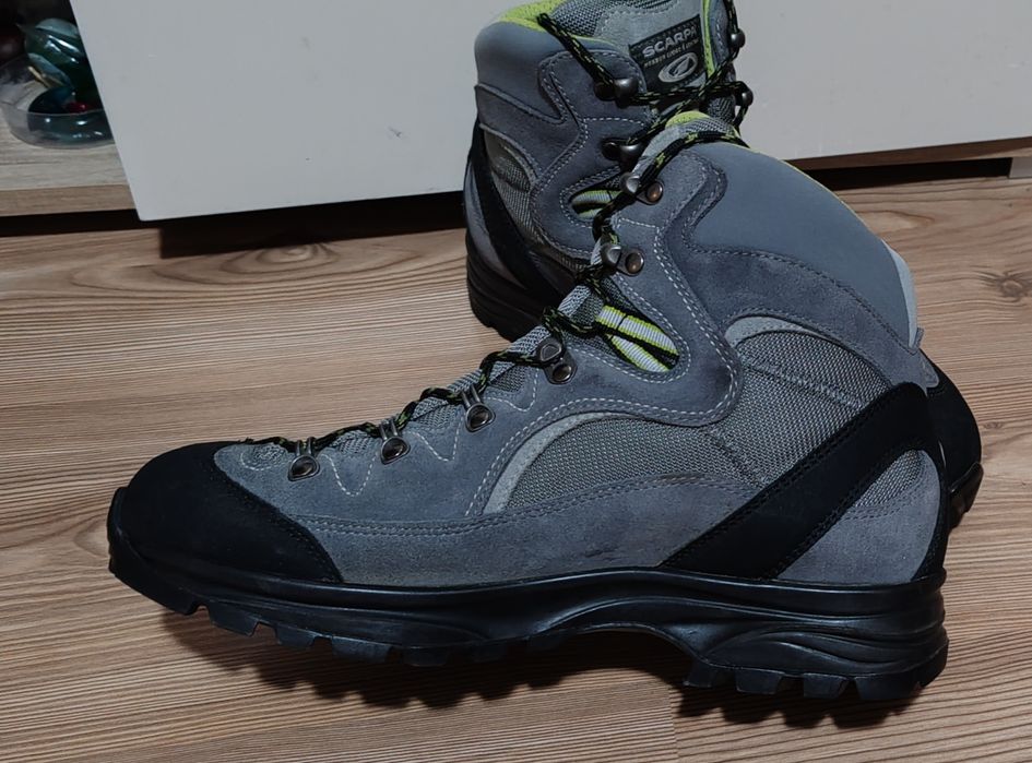 Bocanci Scarpa Gore -tex