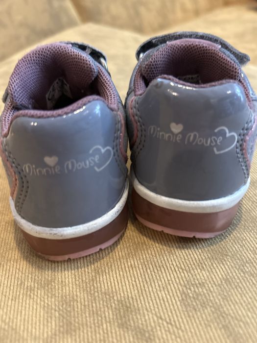 Светещи маратонки GEOX