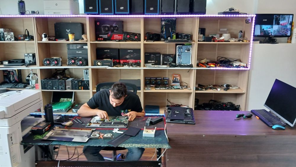Reparatii Calculatoare Gaming & Service Laptop Bucuresti sector 4