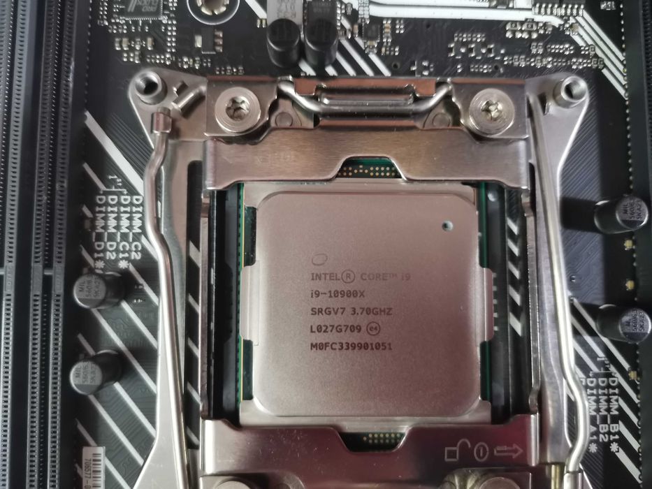 Procesor Intel Cascade Lake X, Core i9 10900X 3.7GHz LGA 2066.