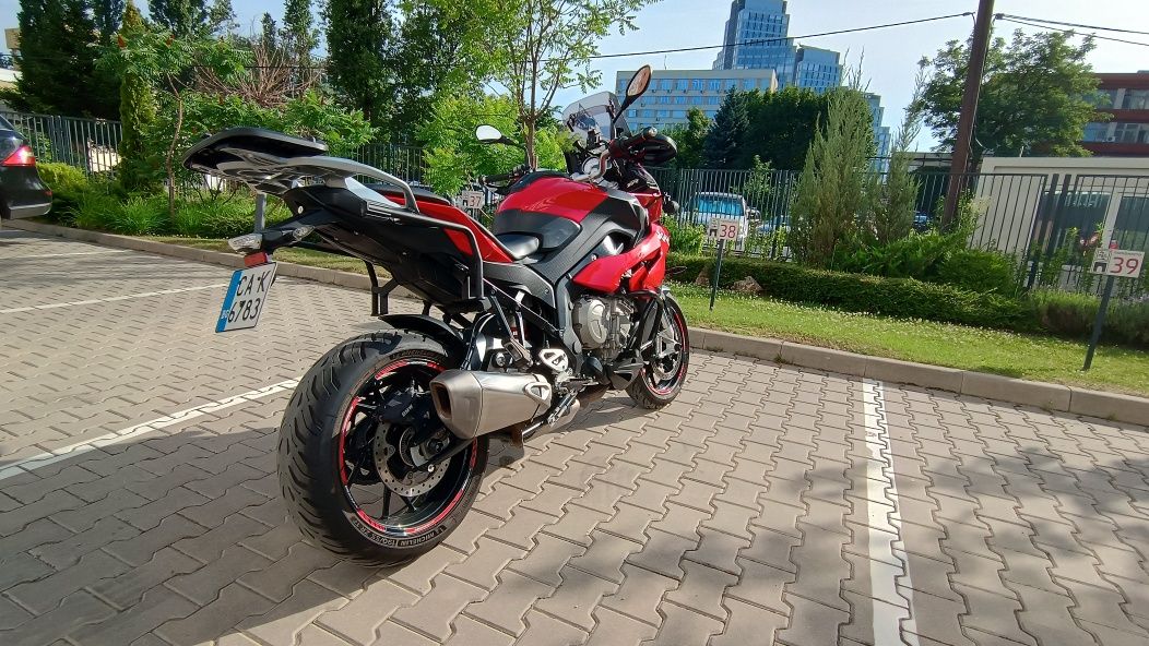 Мотоциклет BMW S1000XR