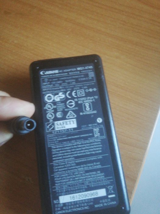 Încărcător canon mg1-4745 16v mufă pin central