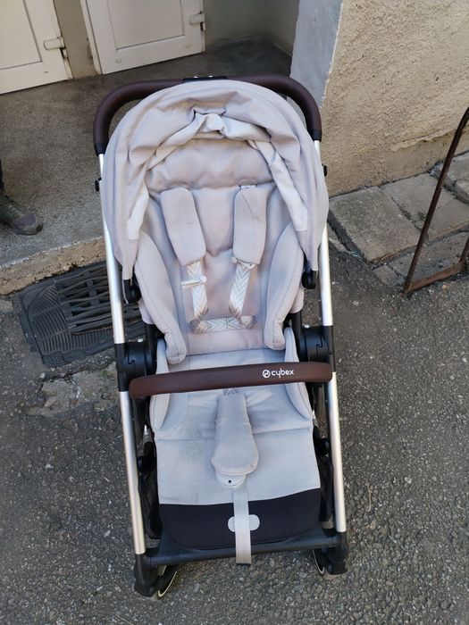 Vând cărucior Cybex S Lux + pelerina de ploaie, 1450 lei neg.