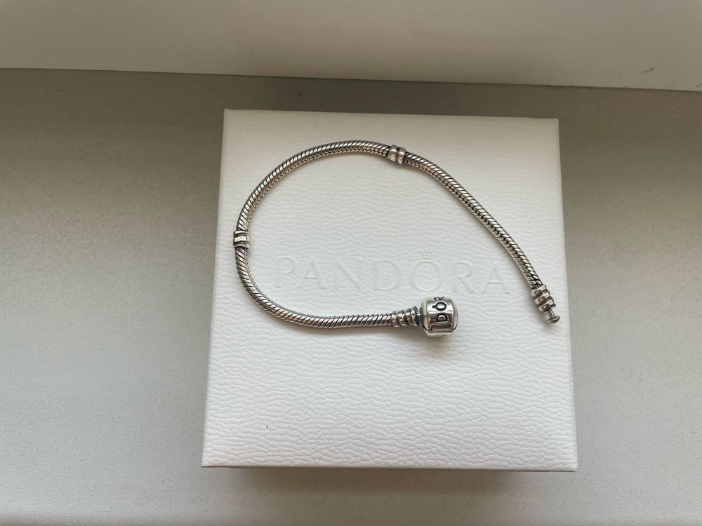 Гривна на Pandora