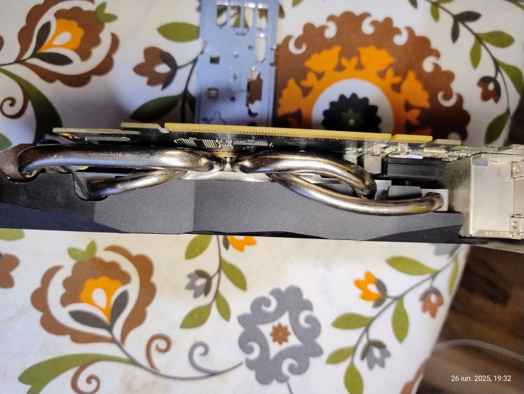 Vând placă video ASUS GTX 760 DC2OC 2GD5 (2GB GDDR5, DirectCU II OC