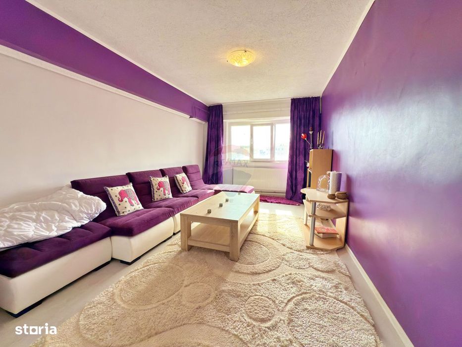 Apartament cu 4 camere de vânzare în zona Aurel Vlaicu