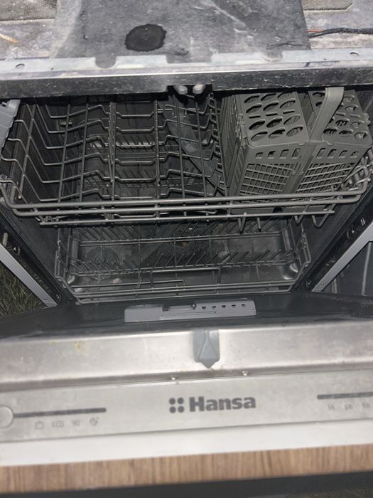 Вытяжка для кухни, посудамойка